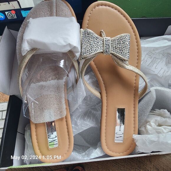 Inc International Concepts Women's Mabae Bow Flat Sandals, SilverBling Size 7M - Picture 2 of 11
